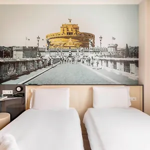 Roma Aeroporto Fiera 2 מלון